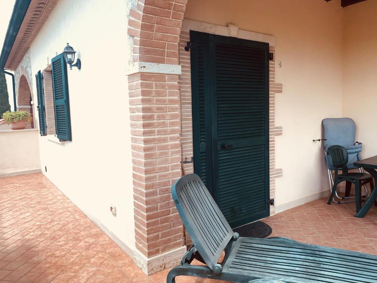 8380 Agriturismo L'Oleandro 蒙特马拉诺 外观 照片