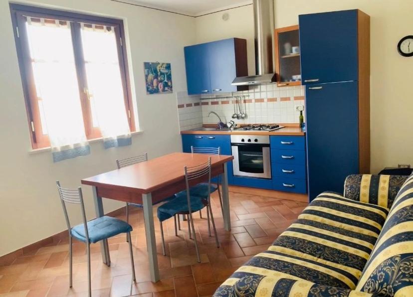 8380 Agriturismo L'Oleandro 蒙特马拉诺 外观 照片